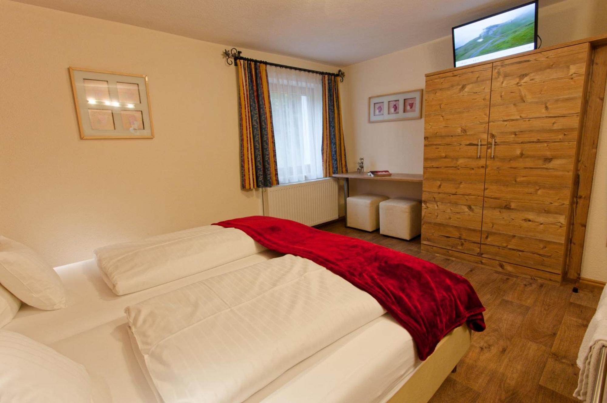 Haus Zangerl Inkl Sommer-Karte Premium Sankt Anton am Arlberg Exteriör bild