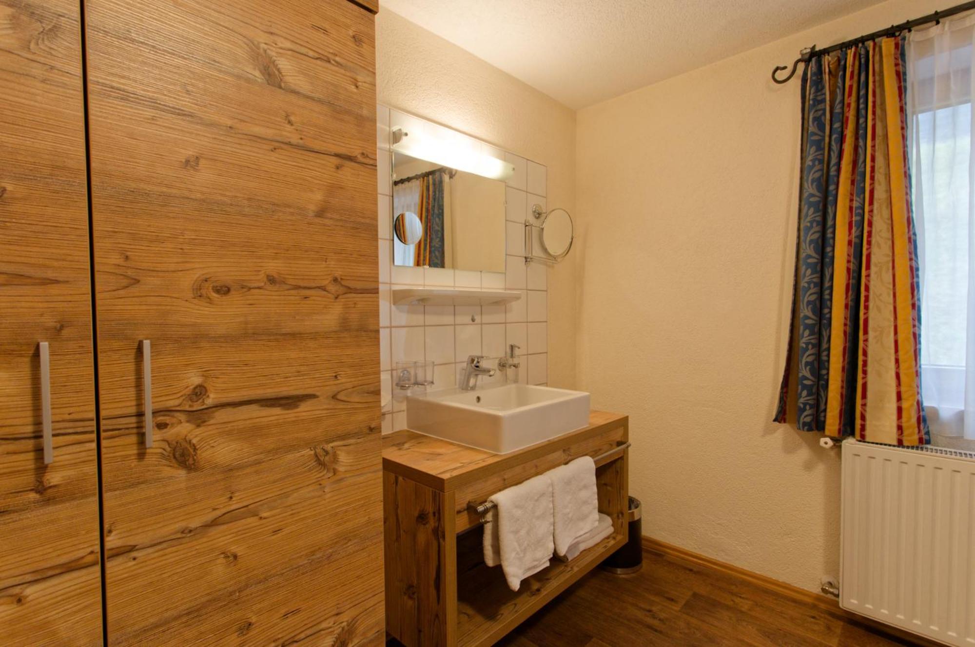 Haus Zangerl Inkl Sommer-Karte Premium Sankt Anton am Arlberg Exteriör bild